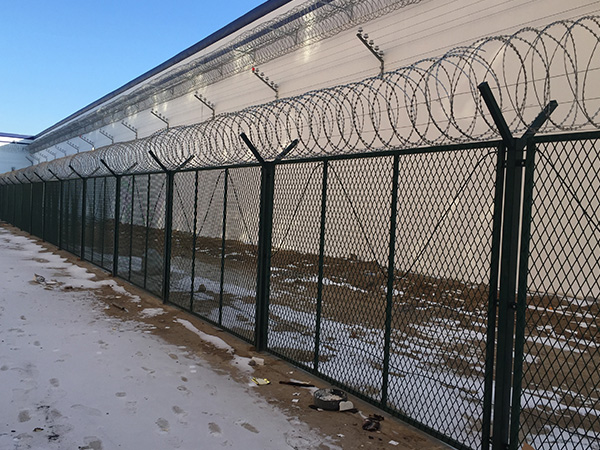 監獄鋼網墻圖片2 監獄鋼網墻圖片2