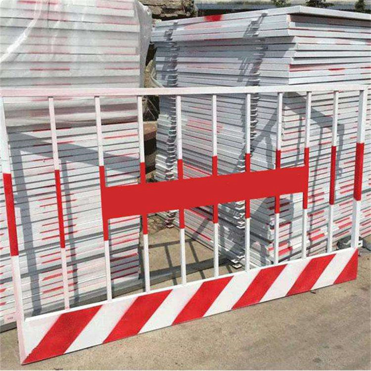 電梯井口安全防護網圖片2