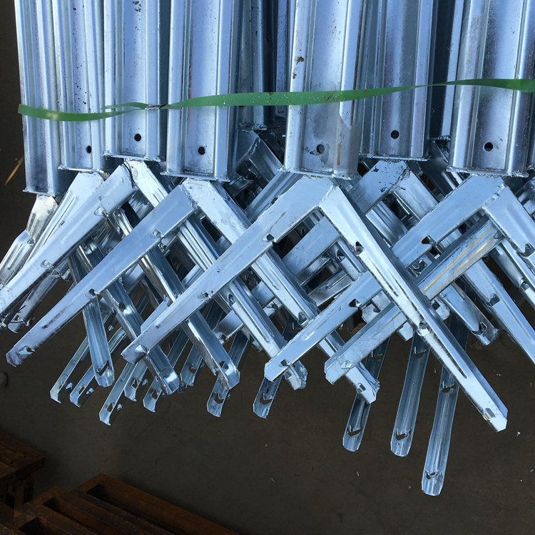 石家莊監(jiān)獄鋼網(wǎng)墻安裝刀刺網(wǎng)效果圖片3 石家莊監(jiān)獄鋼網(wǎng)墻安裝刀刺網(wǎng)效果圖片3