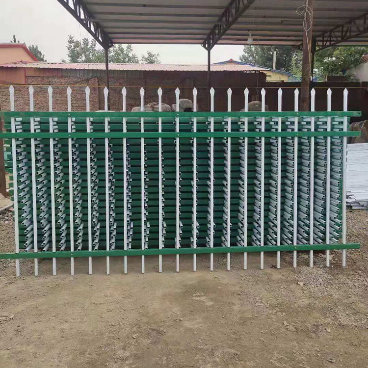 別墅平臺(tái)護(hù)欄安裝施工圖片3 別墅平臺(tái)護(hù)欄安裝施工圖片3