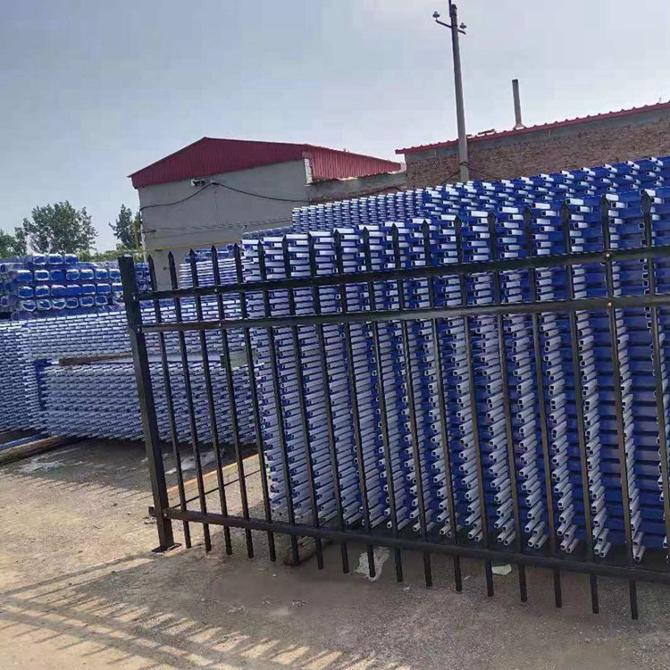 新型圍墻護(hù)欄施工圖圖片4 新型圍墻護(hù)欄施工圖圖片4