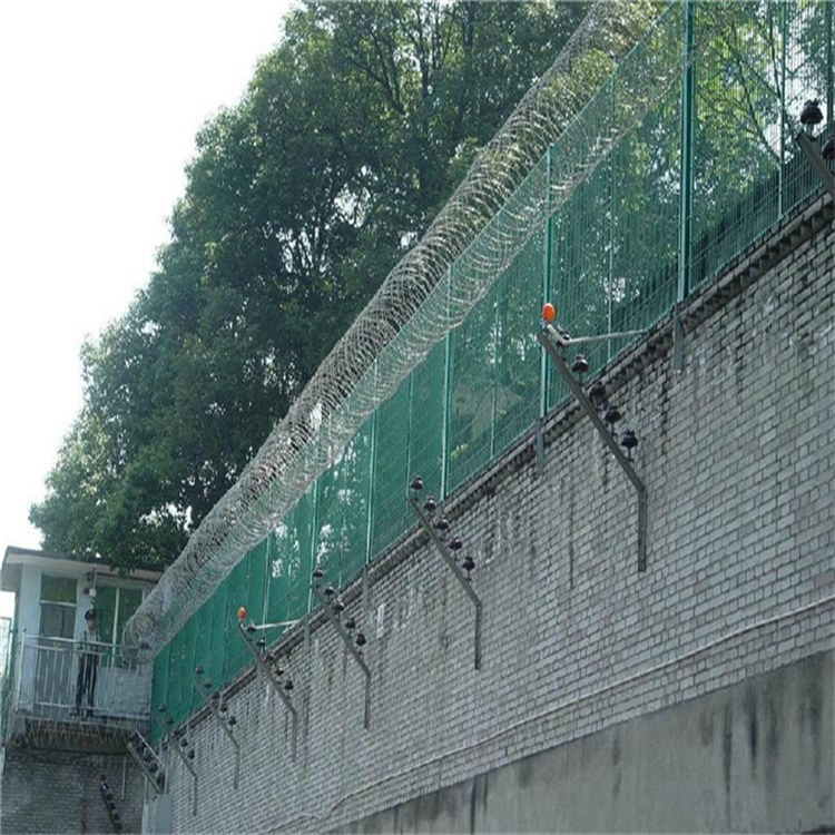 監獄防攀爬隔離網使用期限圖片1 監獄防攀爬隔離網使用期限圖片1