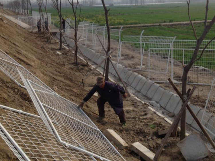 框架護欄18631858321 框架護欄18631858321