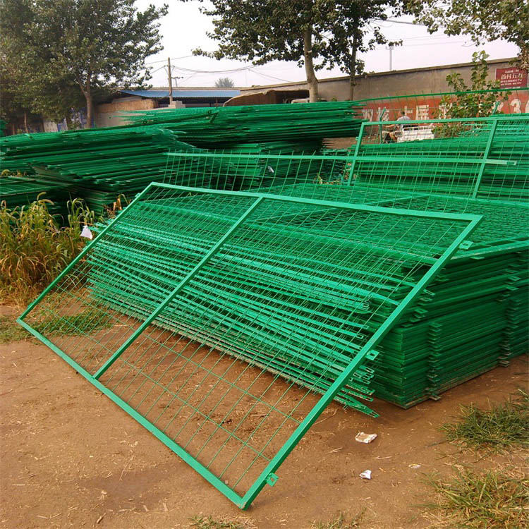 山東養(yǎng)殖魚塘框架圍欄網價位低廉十分安全可靠圖片2