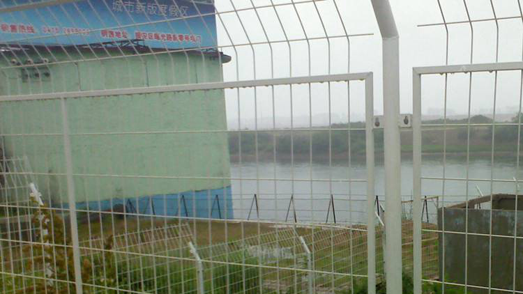 河道隔離網(wǎng)18631858321 河道隔離網(wǎng)18631858321