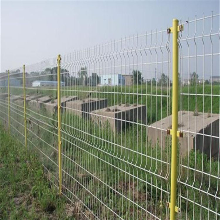 承接公路護(hù)欄網(wǎng)艾瑞牌案例圖片2 承接公路護(hù)欄網(wǎng)艾瑞牌案例圖片2