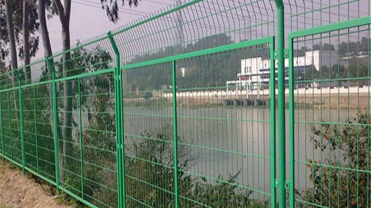 南水北調(diào)隔離網(wǎng)18631858321 南水北調(diào)隔離網(wǎng)18631858321