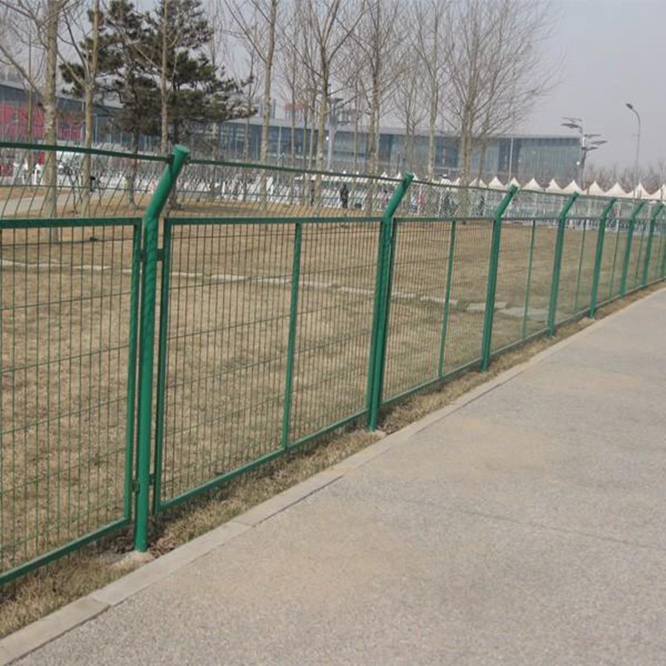 農(nóng)業(yè)園圈地護(hù)欄網(wǎng) 安平縣護(hù)欄柵欄廠圖片1 農(nóng)業(yè)園圈地護(hù)欄網(wǎng) 安平縣護(hù)欄柵欄廠圖片1