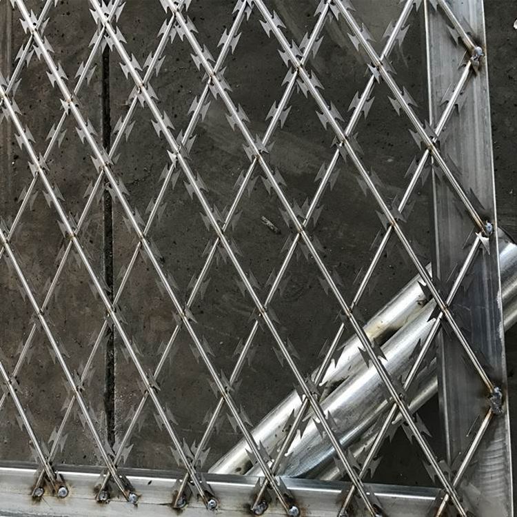 焊接刀刺網墻18631858321