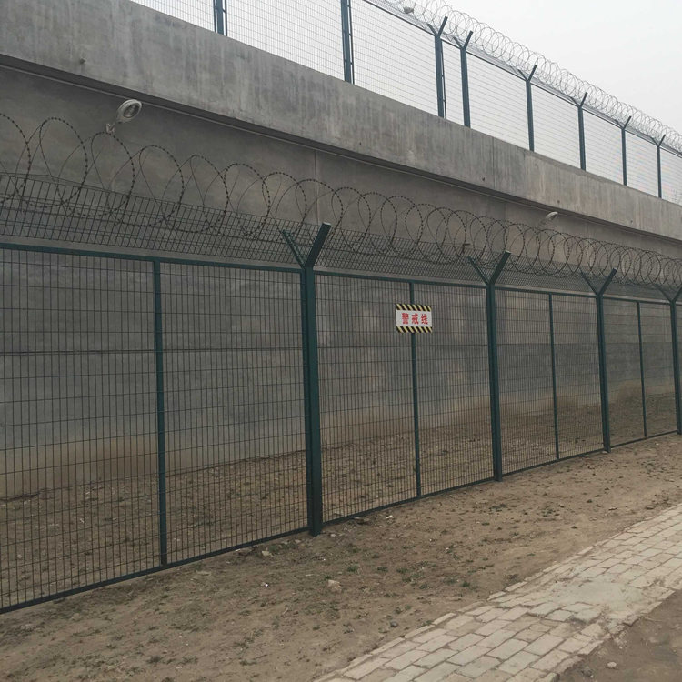 放風場鍍鋅358通道密紋網監獄防攀爬網圖片1 放風場鍍鋅358通道密紋網監獄防攀爬網圖片1