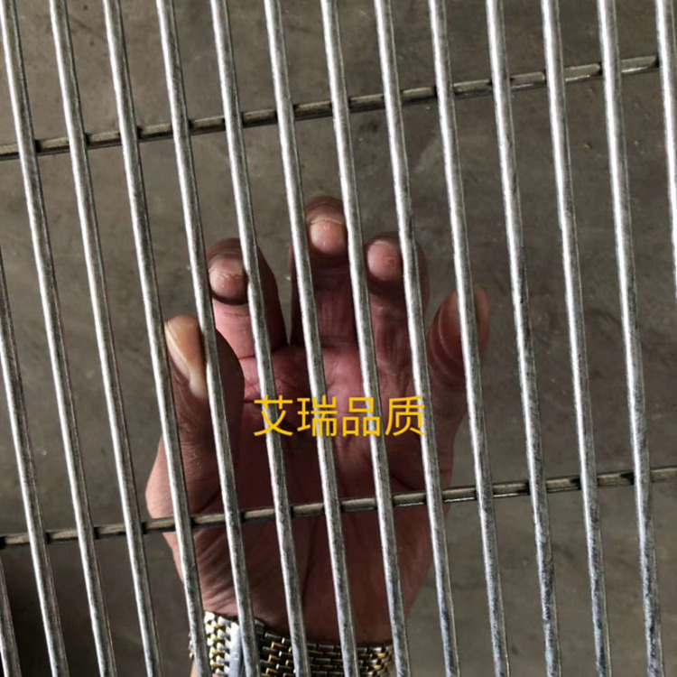 放風場鍍鋅358通道密紋網監獄防攀爬網圖片3 放風場鍍鋅358通道密紋網監獄防攀爬網圖片3