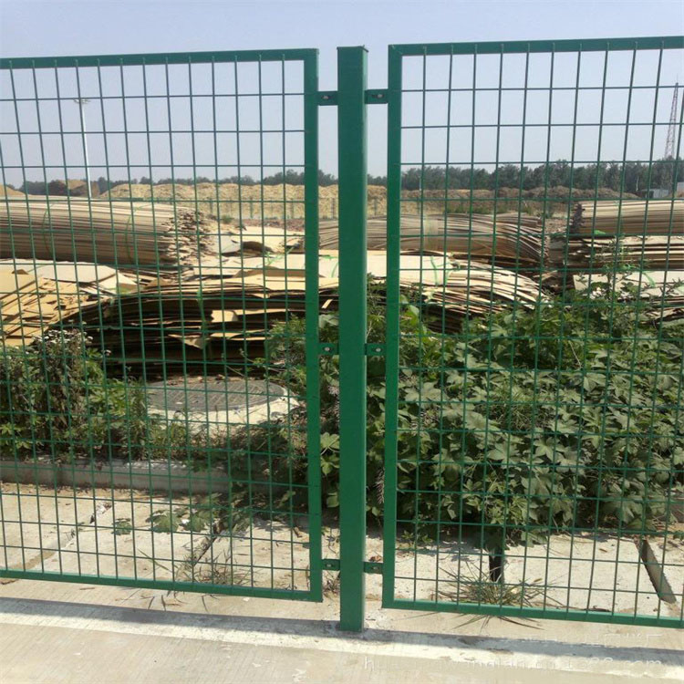 垃圾填埋場圍欄網(wǎng)圖片1 垃圾填埋場圍欄網(wǎng)圖片1