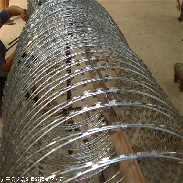 監獄刀片刺繩圖片1 監獄刀片刺繩圖片1